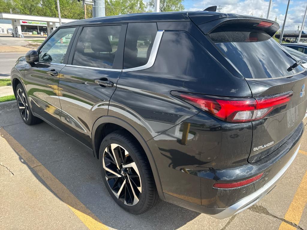 used 2024 Mitsubishi Outlander car, priced at $28,998