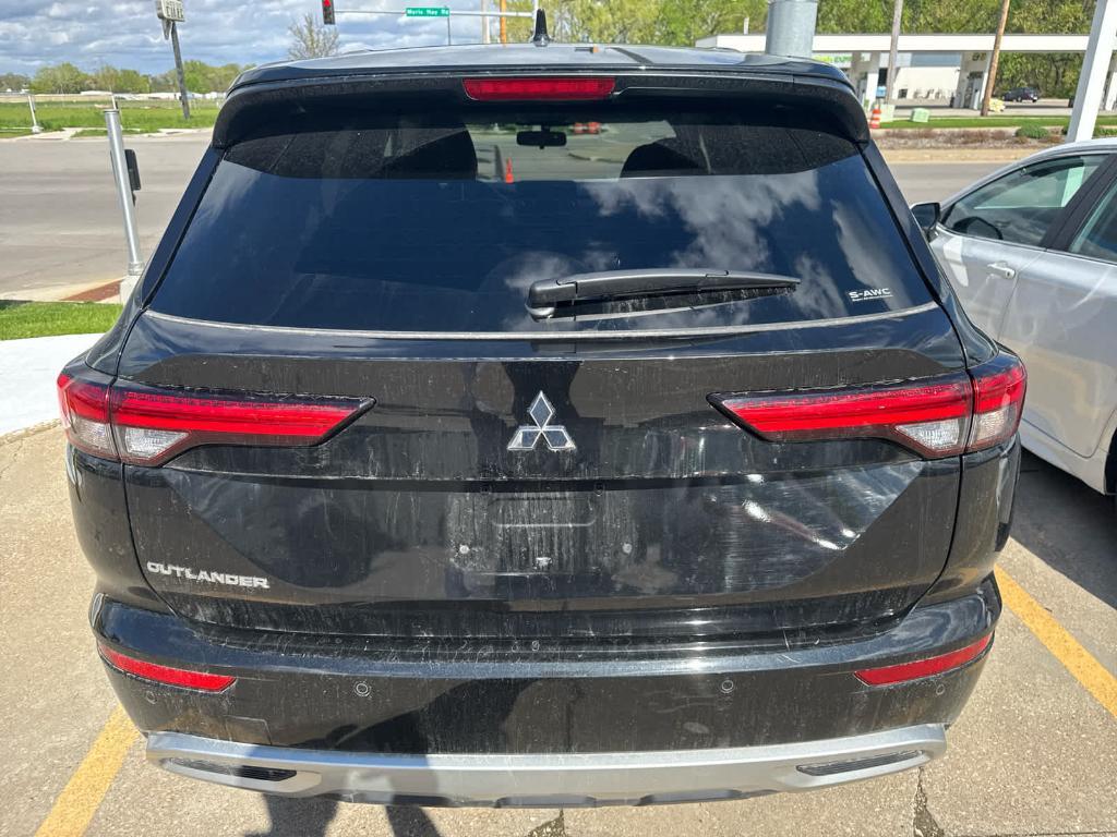 used 2024 Mitsubishi Outlander car, priced at $28,998