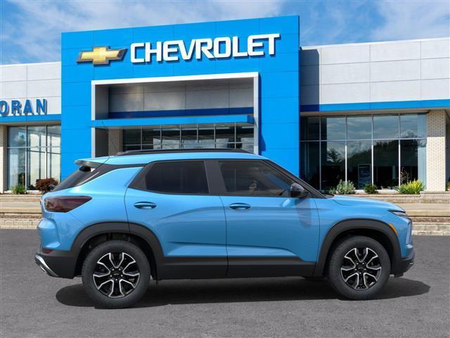 new 2025 Chevrolet TrailBlazer car, priced at $33,575