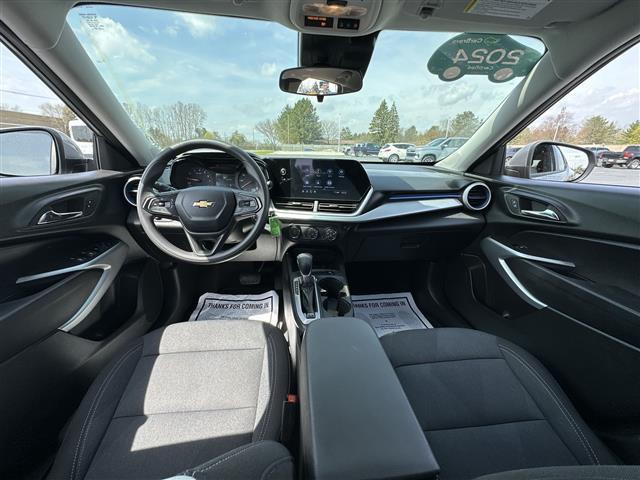 used 2024 Chevrolet Trax car, priced at $21,797