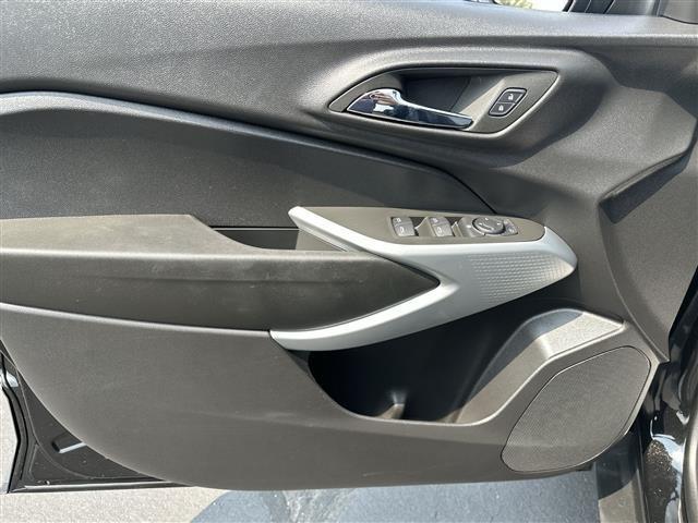 used 2025 Chevrolet Trax car, priced at $22,477