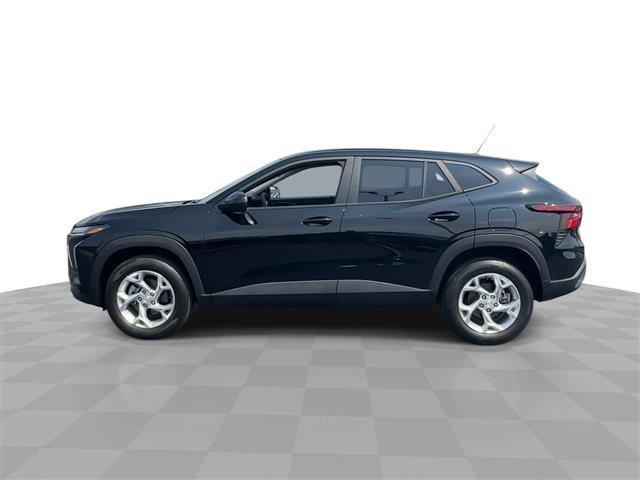 used 2025 Chevrolet Trax car, priced at $22,477