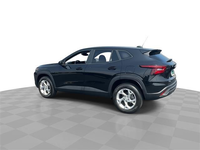 used 2025 Chevrolet Trax car, priced at $22,477