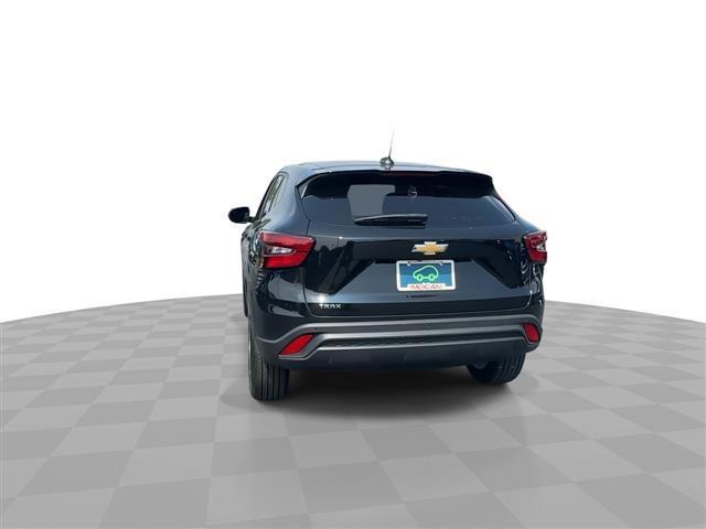 used 2025 Chevrolet Trax car, priced at $22,477