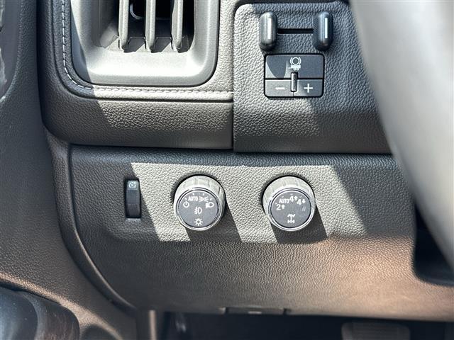 used 2022 GMC Canyon car, priced at $38,477