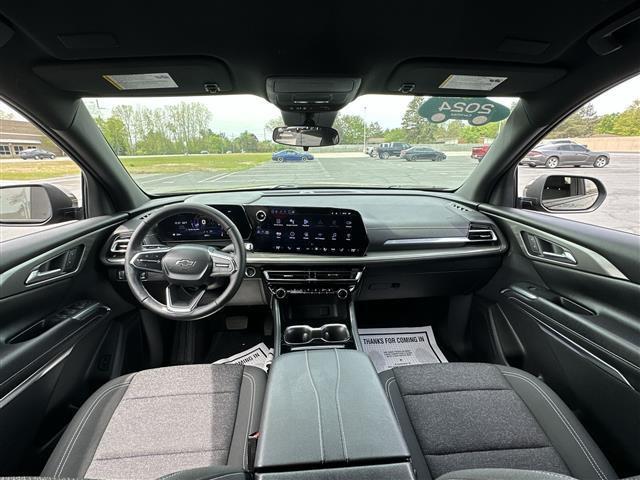 used 2024 Chevrolet Traverse car, priced at $37,929
