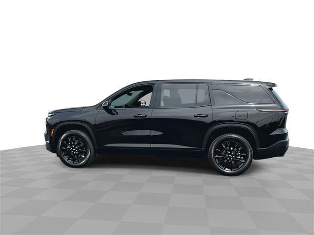 used 2024 Chevrolet Traverse car, priced at $37,929