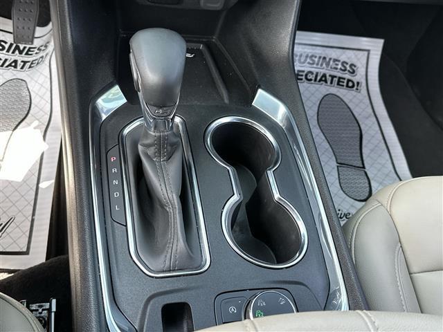 used 2023 Chevrolet Traverse car, priced at $35,799