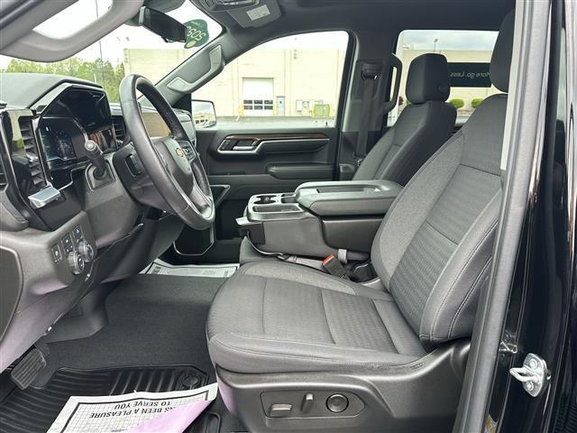 used 2022 Chevrolet Silverado 1500 car, priced at $37,283