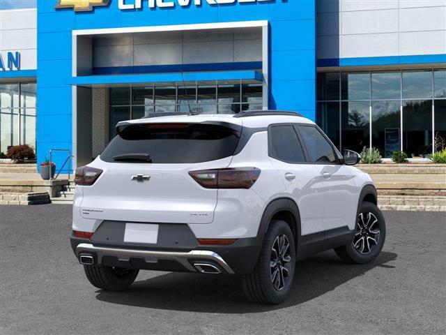 new 2025 Chevrolet TrailBlazer car, priced at $35,320