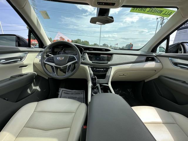 used 2022 Cadillac XT5 car, priced at $31,176