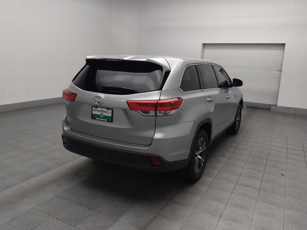 used 2019 Toyota Highlander car, priced at $23,395