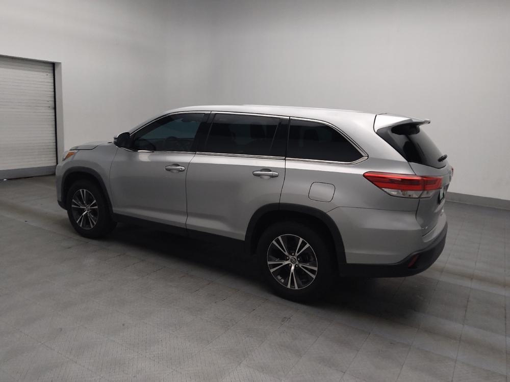 used 2019 Toyota Highlander car, priced at $23,395