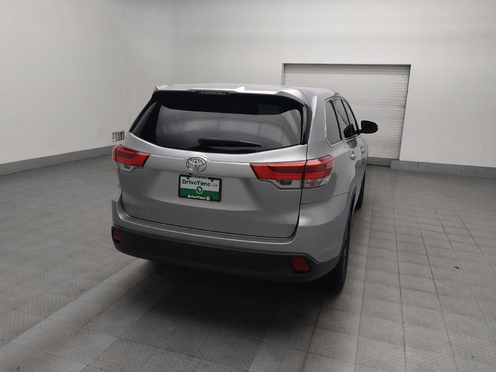 used 2019 Toyota Highlander car, priced at $23,395