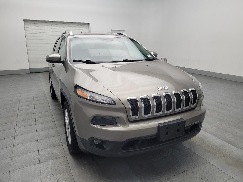 used 2018 Jeep Cherokee car, priced at $16,195