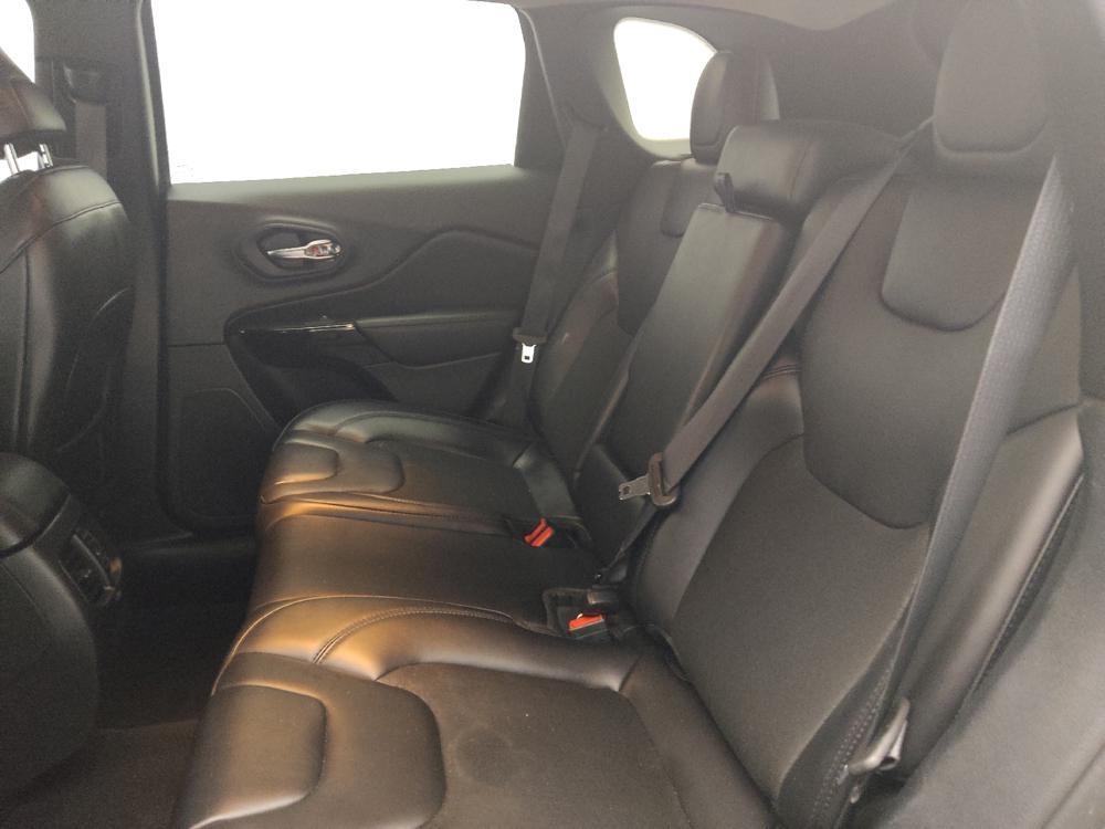 used 2021 Jeep Cherokee car, priced at $17,795