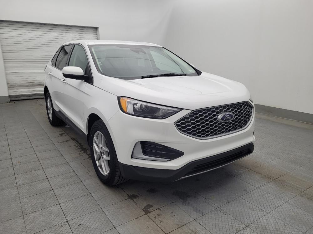 used 2024 Ford Edge car, priced at $24,295