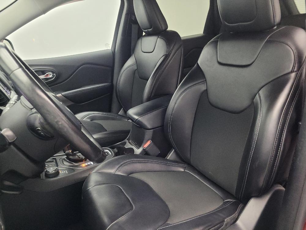 used 2019 Jeep Cherokee car, priced at $18,295