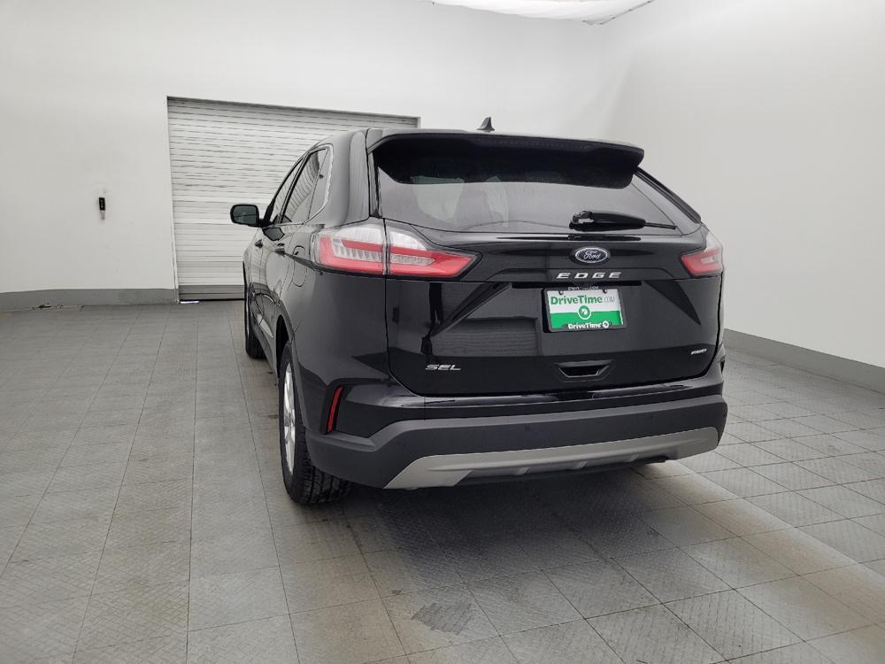 used 2024 Ford Edge car, priced at $25,595