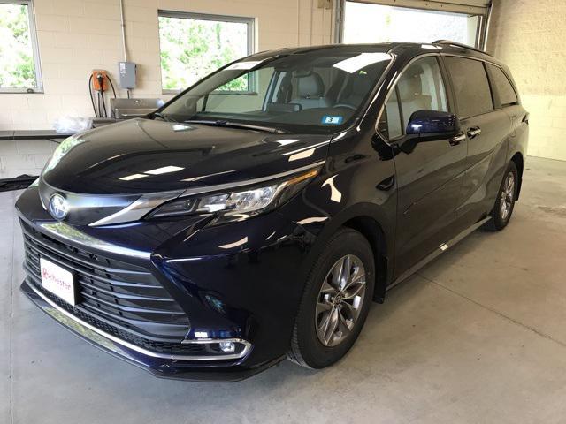 used 2023 Toyota Sienna car, priced at $47,264