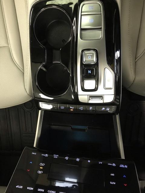 used 2024 Hyundai TUCSON Hybrid car, priced at $33,030