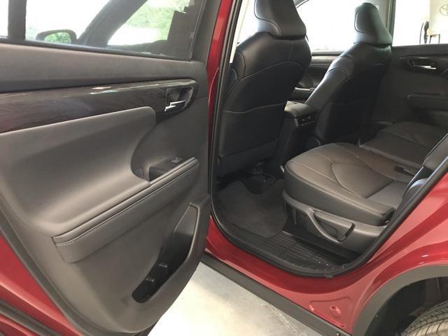 new 2025 Toyota Highlander car, priced at $52,868