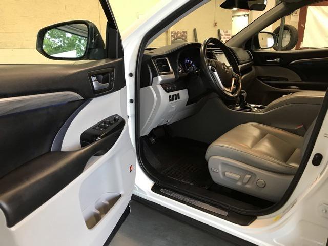 used 2018 Toyota Highlander car, priced at $24,823