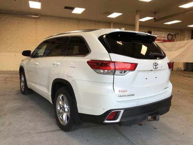 used 2018 Toyota Highlander car, priced at $24,823