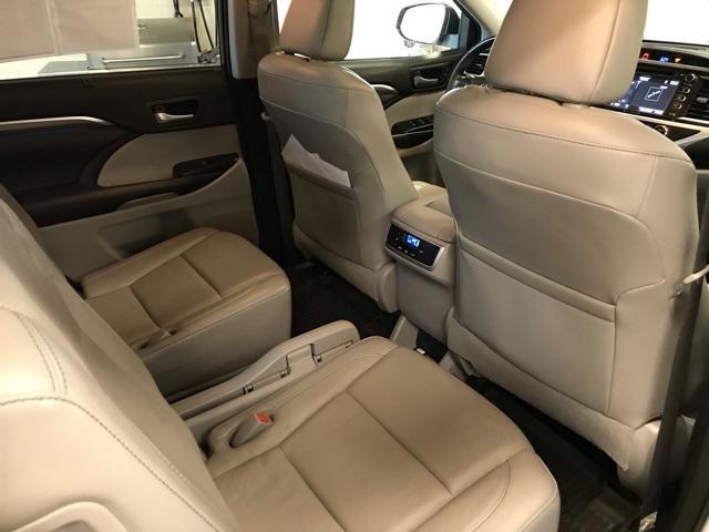 used 2018 Toyota Highlander car, priced at $24,823