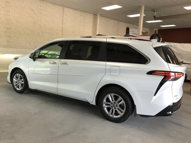 used 2023 Toyota Sienna car, priced at $46,772