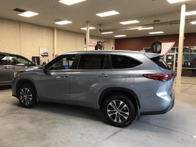used 2023 Toyota Highlander car, priced at $38,836