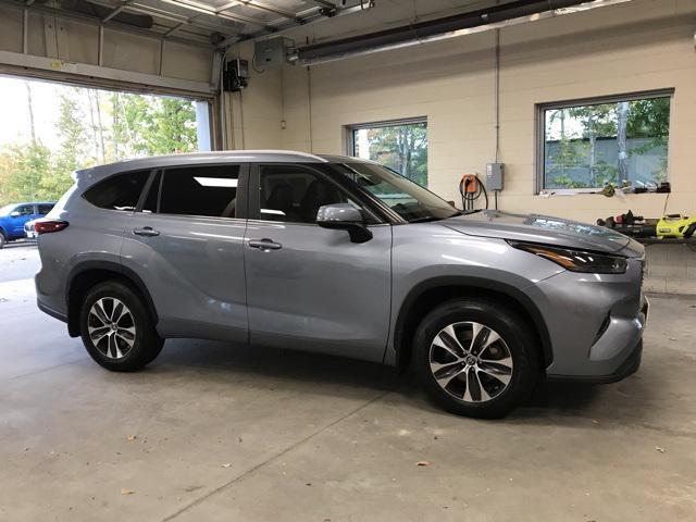 used 2023 Toyota Highlander car, priced at $38,836
