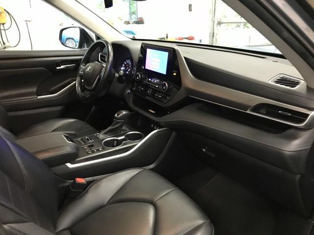 used 2023 Toyota Highlander car, priced at $38,836