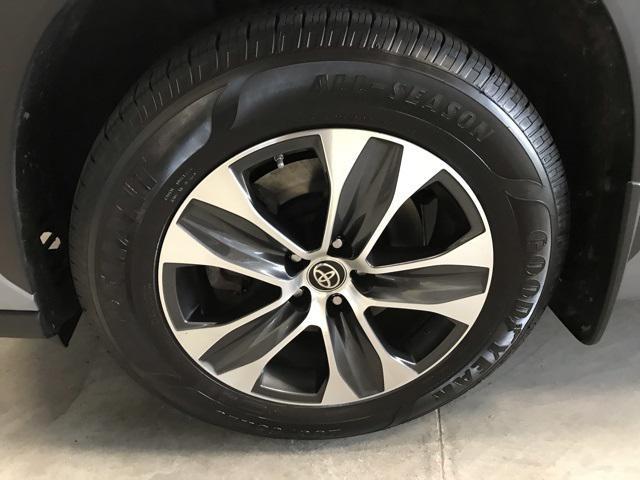 used 2023 Toyota Highlander car, priced at $38,836