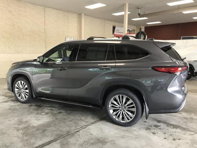 used 2023 Toyota Highlander Hybrid car, priced at $51,955