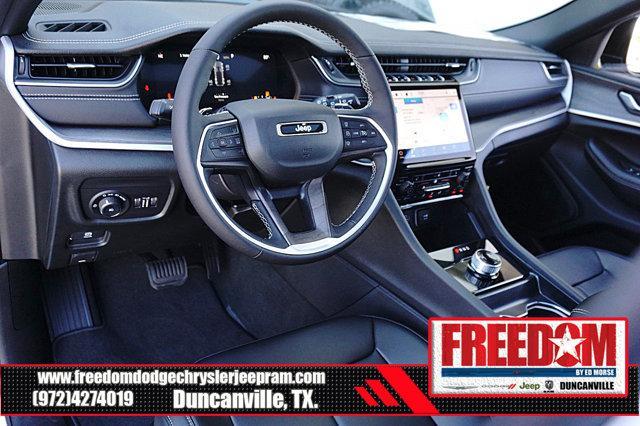 new 2025 Jeep Grand Cherokee car, priced at $38,753