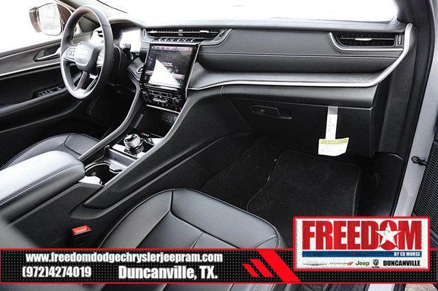 new 2025 Jeep Grand Cherokee L car, priced at $41,700