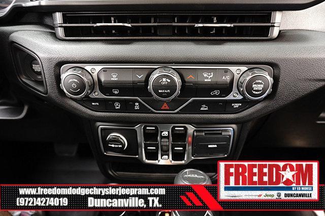 new 2025 Jeep Gladiator car, priced at $38,732