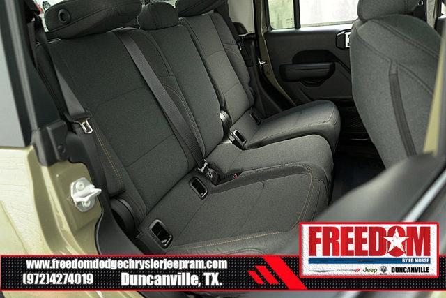 new 2025 Jeep Gladiator car, priced at $39,303