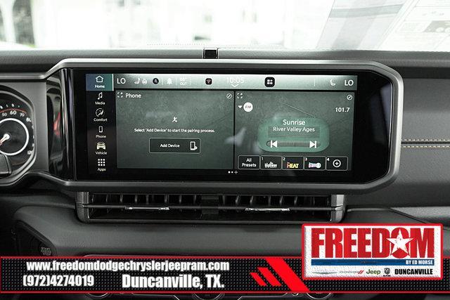 new 2025 Jeep Gladiator car, priced at $39,657