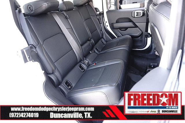 new 2025 Jeep Gladiator car, priced at $38,715