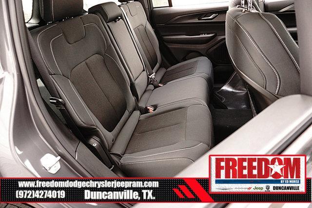 new 2025 Jeep Grand Cherokee car, priced at $33,460