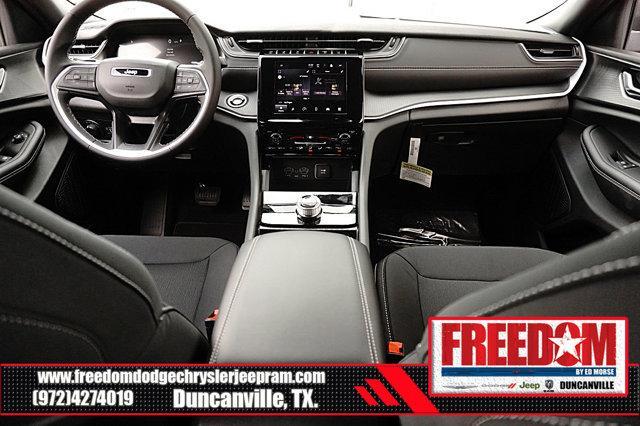 new 2025 Jeep Grand Cherokee car, priced at $33,460
