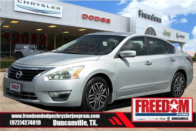 used 2014 Nissan Altima car, priced at $7,995