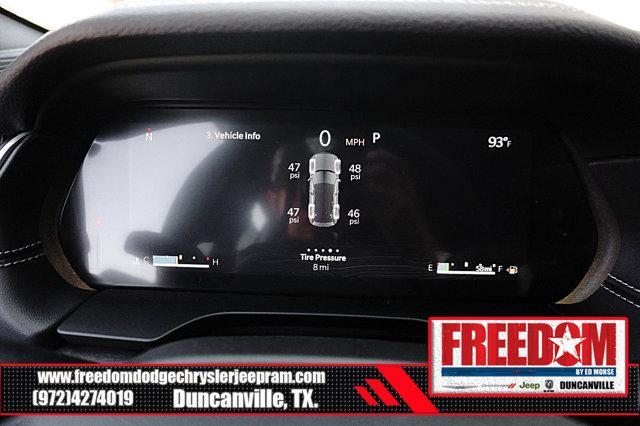 new 2025 Jeep Grand Cherokee car, priced at $38,390