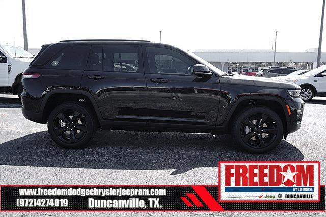 new 2025 Jeep Grand Cherokee car, priced at $38,390