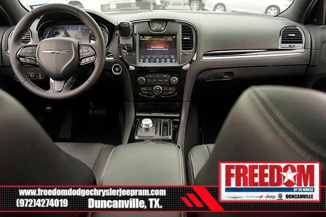 used 2023 Chrysler 300 car