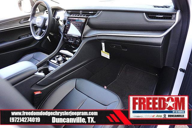 new 2025 Jeep Grand Cherokee car, priced at $34,037