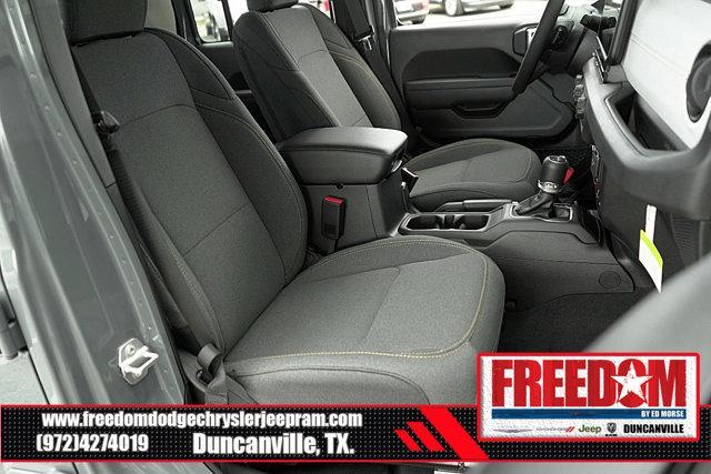 new 2025 Jeep Gladiator car, priced at $39,703