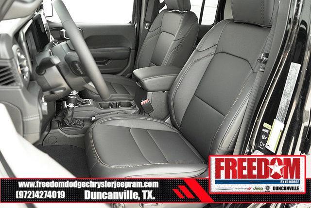 new 2025 Jeep Gladiator car, priced at $39,657